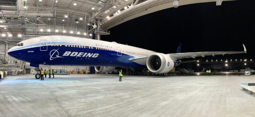 Авиакомпании выводят из своего парка самолеты Boeing 777