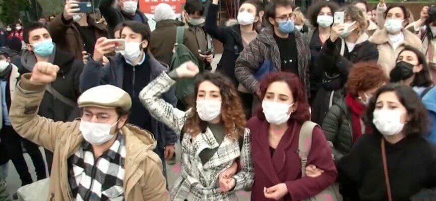 В Турции прошла забастовка студентов