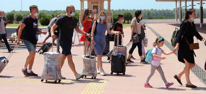 Турки жалуются на скупых русских туристов
