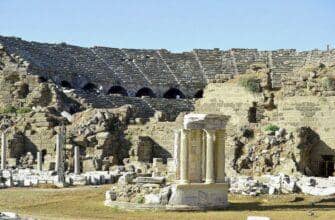 Развалины амфитеатр