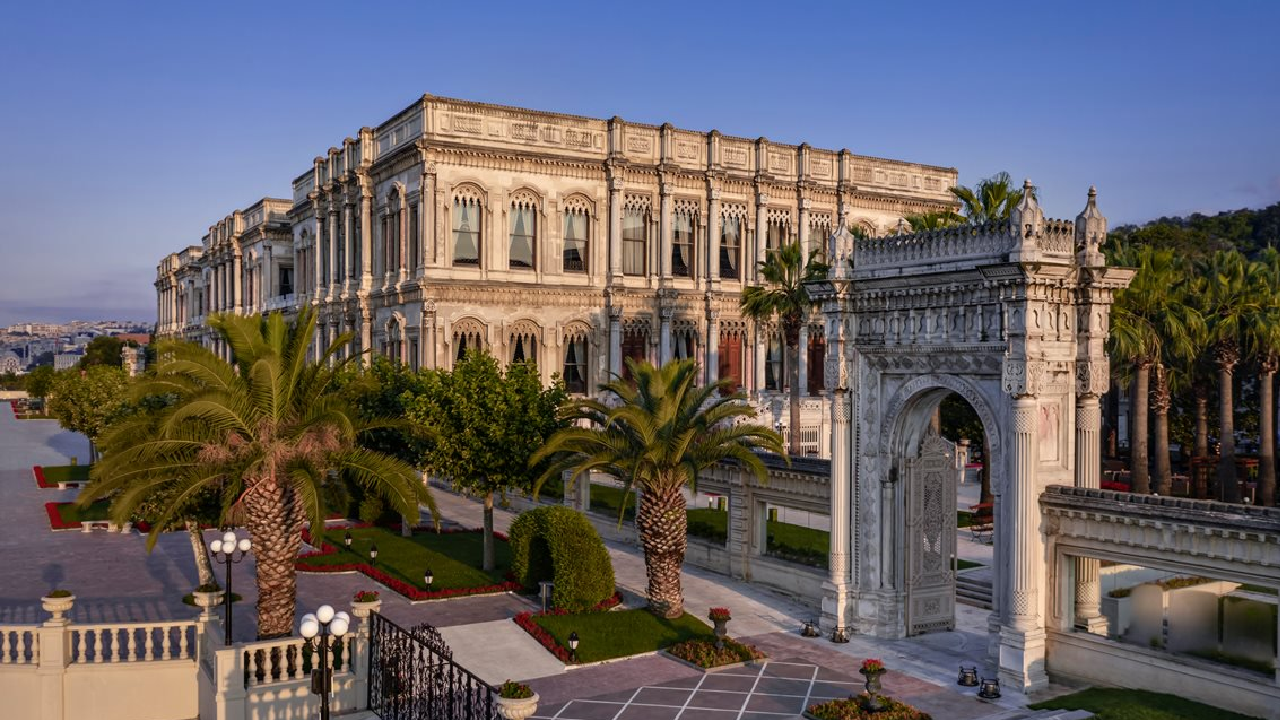 Дворец Чираган Стамбул Турция