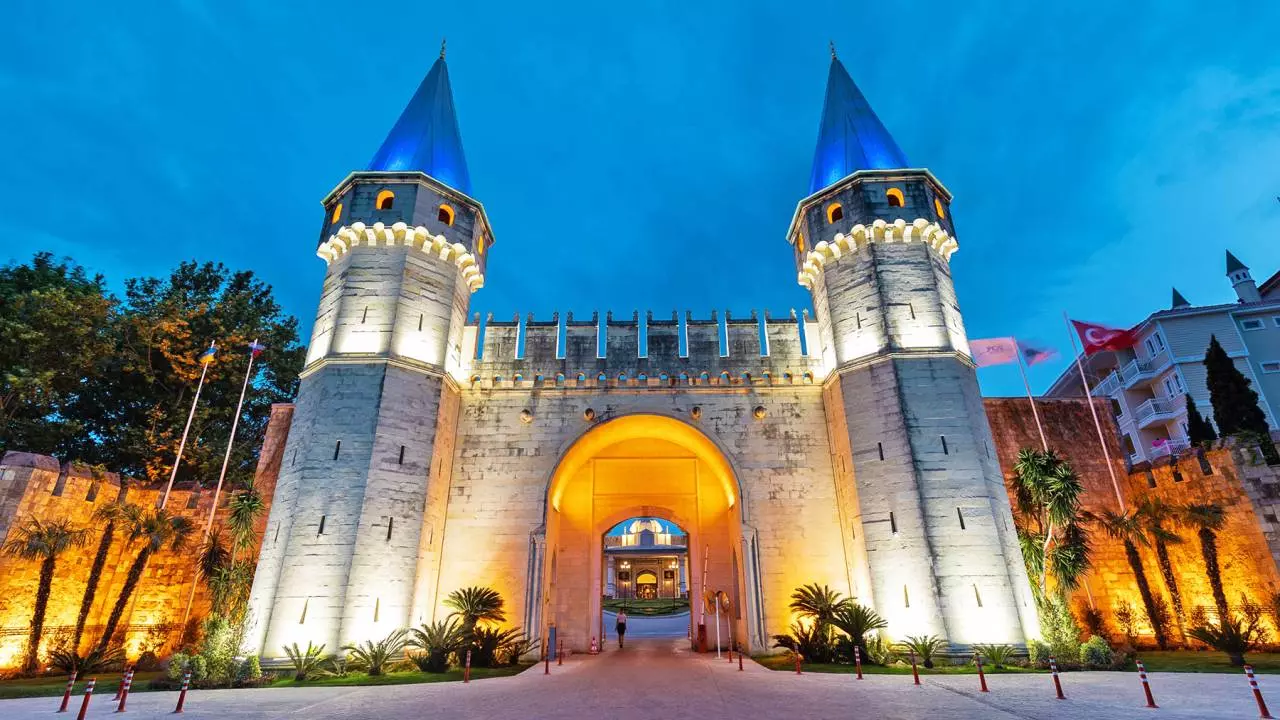 ТОП-10 исторических дворцов и резиденций Стамбула