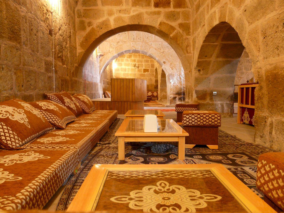 Традиционные турецкие керамические караван-сарай и ханлык (керамические постройки)