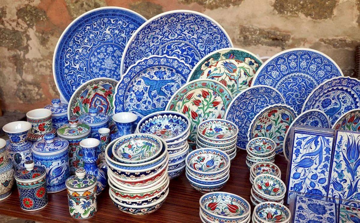 Турецкие керамические тарелки для сервировки пищи
