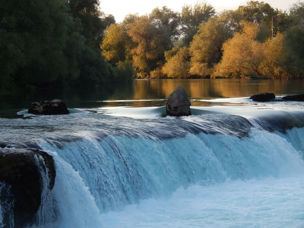 Пикник на реке Манавгат: отдых на природе, плавание в реке и посещение водопада