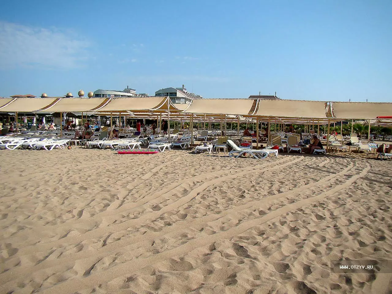 Пляж Роял Драгон в Белеке Турция